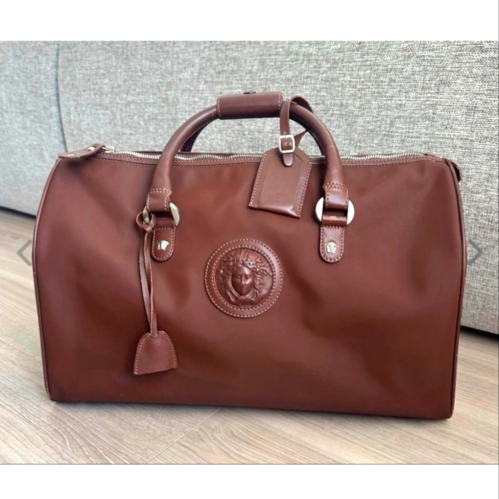 Versace Elegant Brown Leather Travel Bag (Unisex)